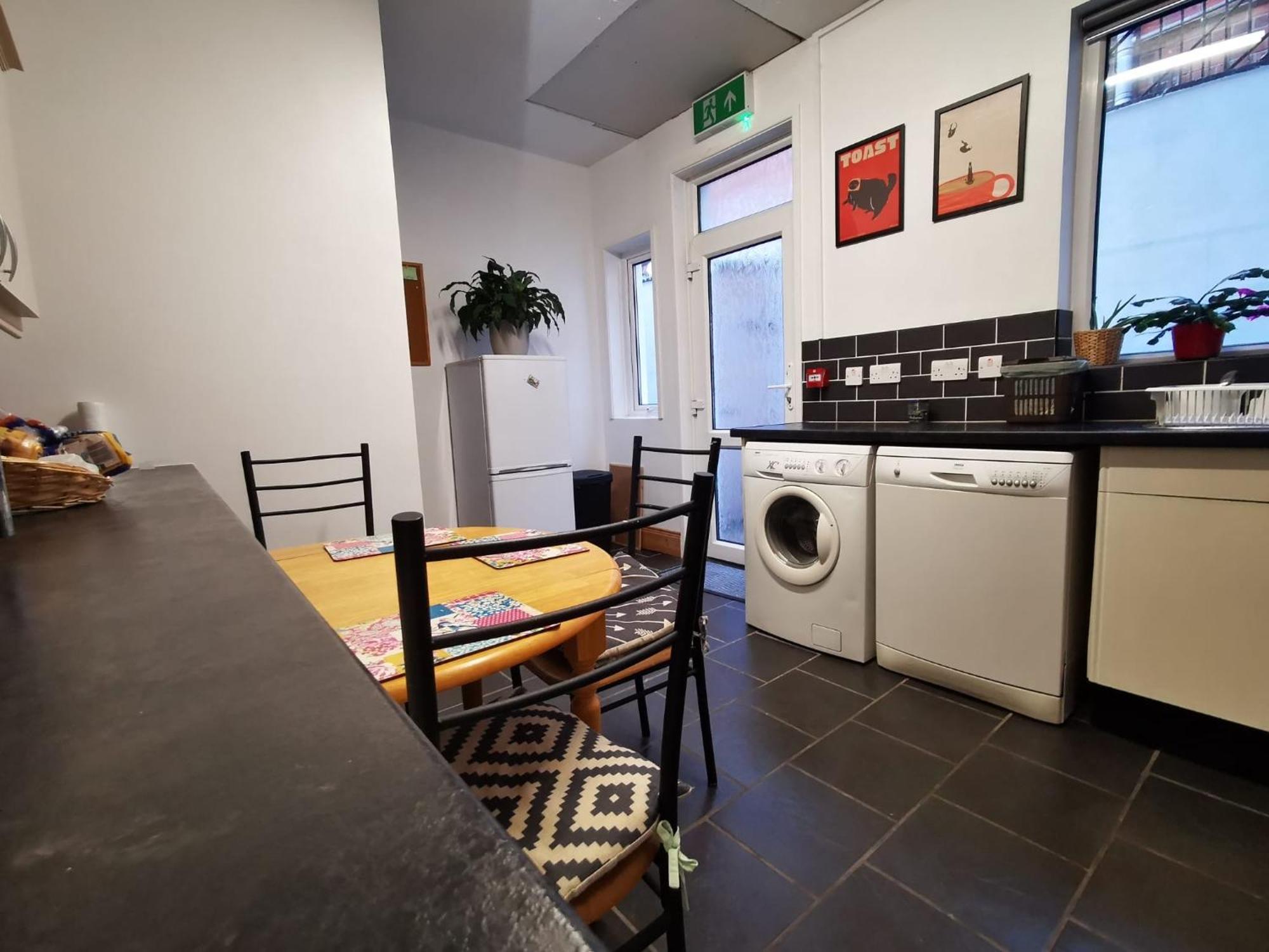 Gr8 Hostel At The Mount 贝尔法斯特 外观 照片